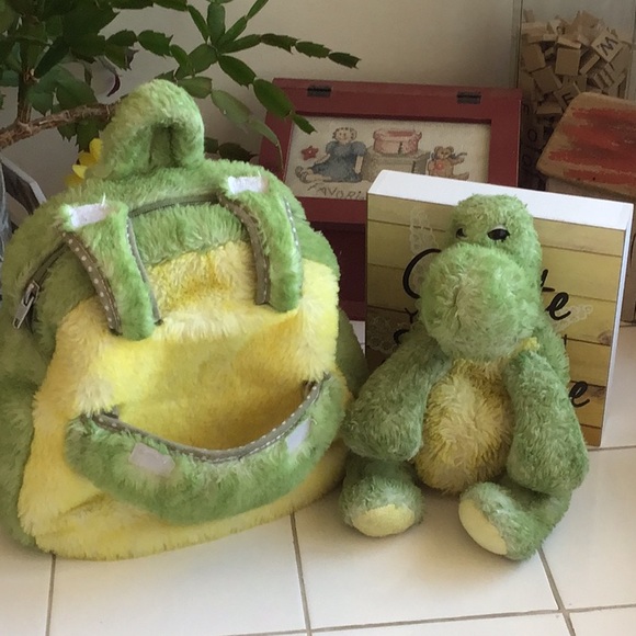 Plush Turtle w/Removable Turtle Shell Backpack - Picture 3 of 7